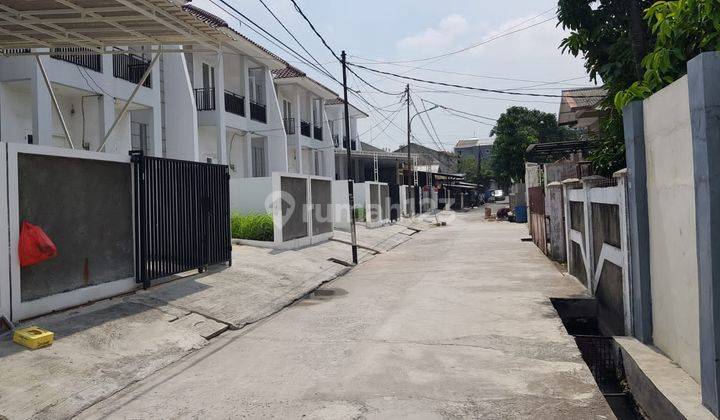 Dijual cepat Rumah 2 lantai hoek furnished di Cendrawasih, Cengkareng 2