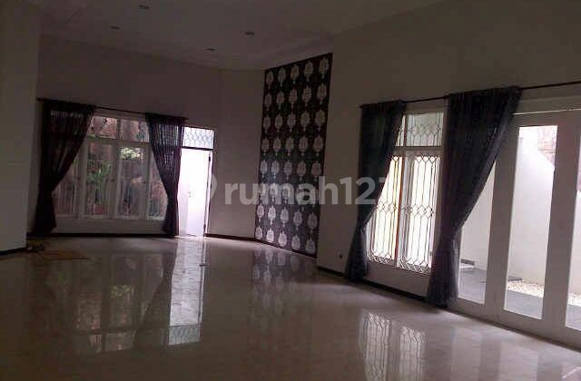 Rumah daerah atas Candi strategis Tambora Semarang Selatan  2