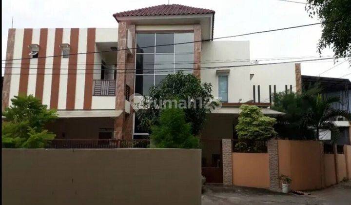 Rumah Cantik Hook di Pekayon Jaya Bekasi 1