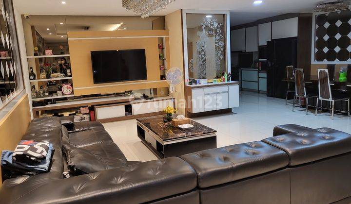 HARUS TERJUAL Rumah Golf Residences Kemayoran hadap Golf  1