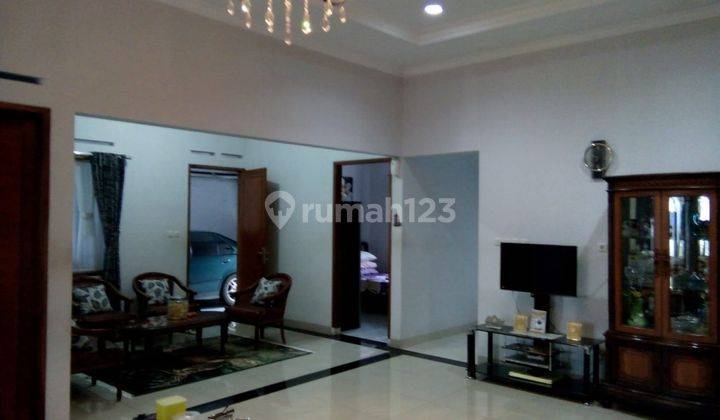 Rumah luas dan nyaman di lembang 1