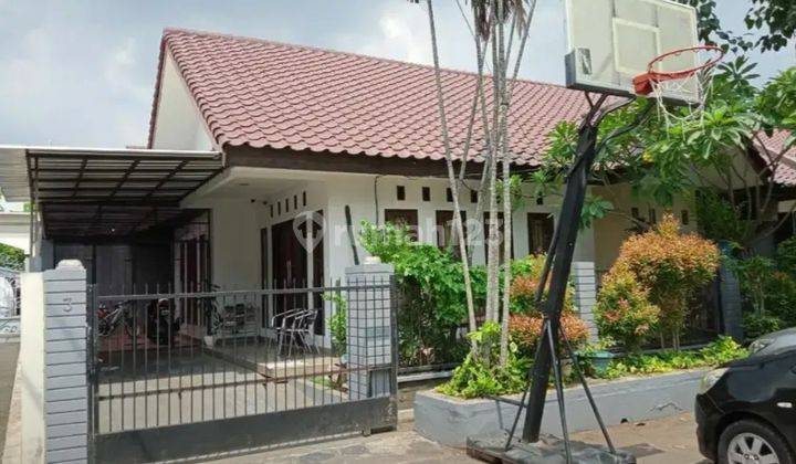 Rumah Asri Dan Letak Strategis Dalam Komplek Di Cilandak. 1