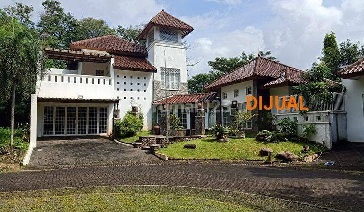 Rumah Taman Tirta Golf Bsd City Kolam Renang Dan Taman Luas Rindang 2