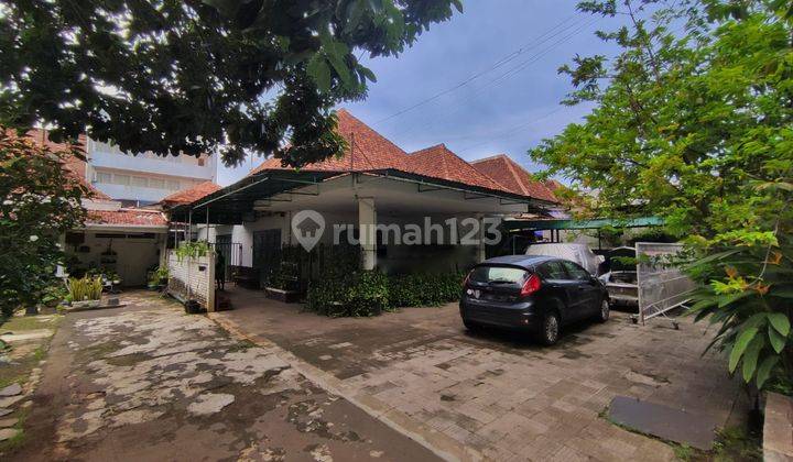 Taman Amir Hamzah Menteng - Rumah Tua Hitung Tanah, Lokasi Sangat Tenang 1