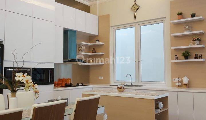 Rumah Pantai Indah Kapuk Florence, semi furnish siap huni 2