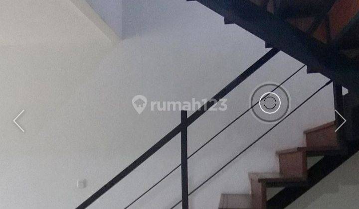 Dijual rumah minimalis di Puri Indah 2