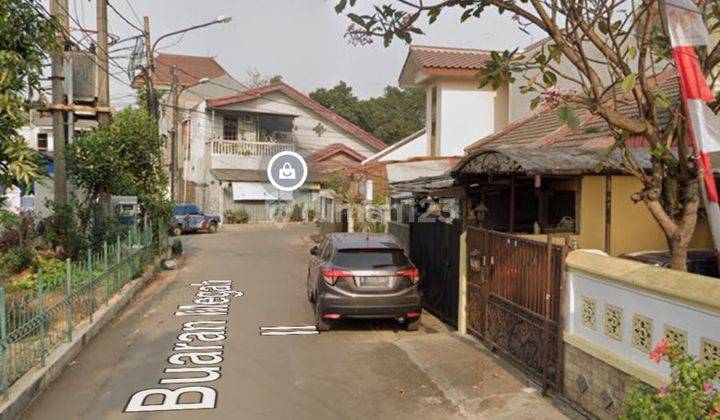 Rumah bagus SEMIFURNISH depan TAMAN di Buaran Jakarta Timur 1