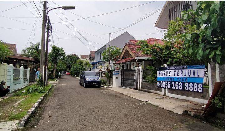 Rumah Minimalis  di Perum. Griya Loka, Tangerang Selatan 2