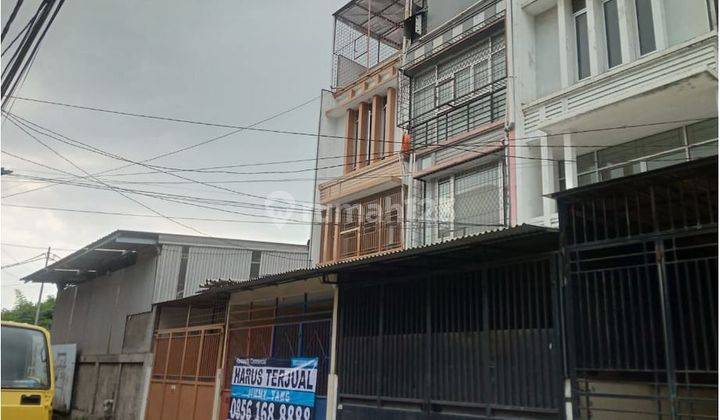 Rumah Bagus Turun Harga di Jelambar, Jakarta Barat 1