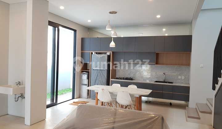 RUMAH SETRADUTA BARU MINIMALIS