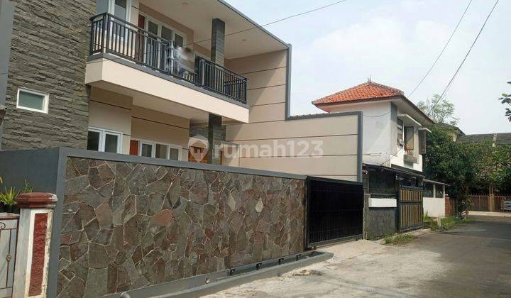 Jual Rumah Baru Minimalis Lingkungan Aman Nyaman di Sayap Batununggal 2