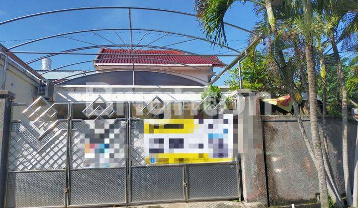 Rumah Hook Darmo dekat pusat komersil 1