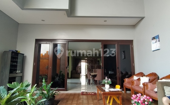 Luxury Ready-to-Occupy Home in Tropical Asia Harapan Indah Bekasi