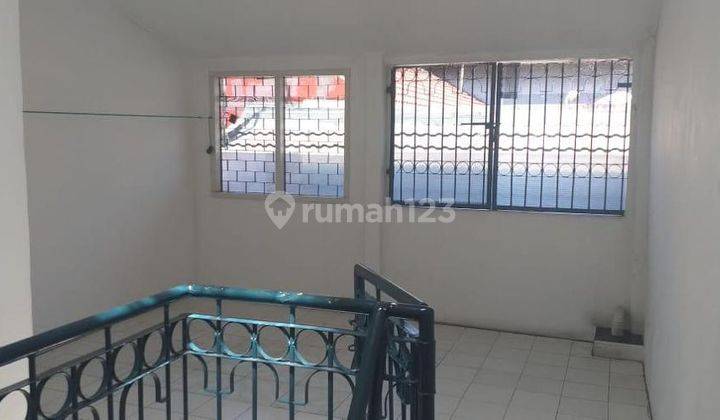 Rumah Siap Huni Perum Pucang Indah, Luas dan Nyaman, SHM 2