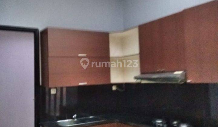 Rumah Di Komplek Singgasana, Siap Huni, Bagus Sekali, Full Furnish Dan Terawat. 2