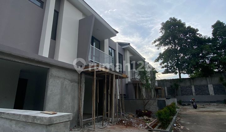 Di jual rumah baru putri bintaro 2