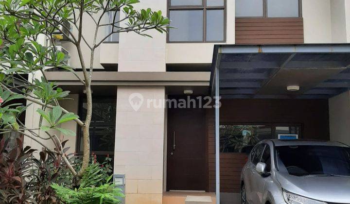 Dijual rumah bagus,rapih,semi furnished di vanya park bsd 1