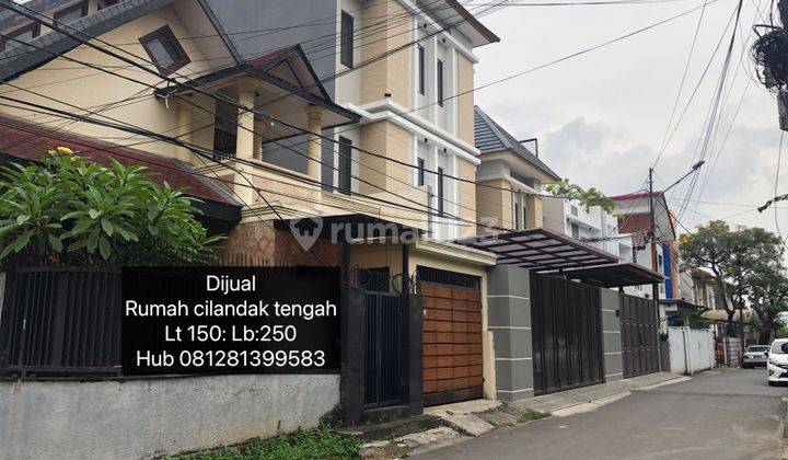 Rumah Unik Cilandak Tengah Dekat Citos Jalan 2 Mobil Unfurnished 1