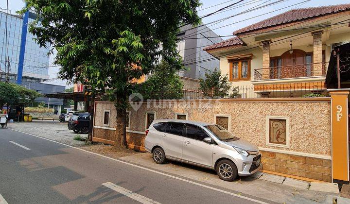 Rumah Mewah Ada Kolam Renang dekat Gerbang Tol Tanah Kusir, Pesanggrahan, Jakarta Selatan 1