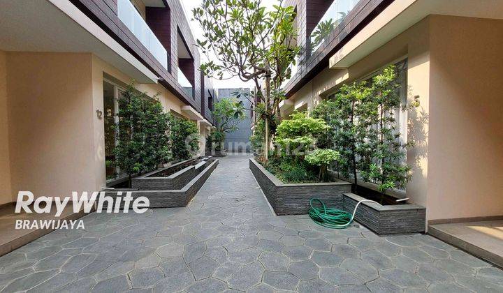 TOWNHOUSE DI KEMANG, DALAM CLUSTER, SIAP HUNI, PRIVATE POOL, DEKAT MAL KEMANG VILLAGE 2