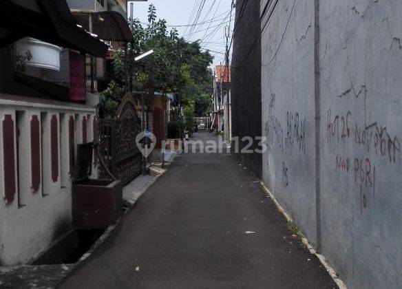 Rumah Bersih Harga Miring  di Tebet 2