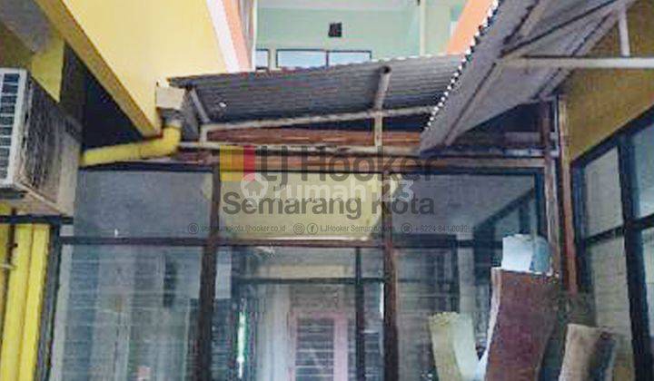 Rumah Luas di Boulevard Puri Anjasmoro 2