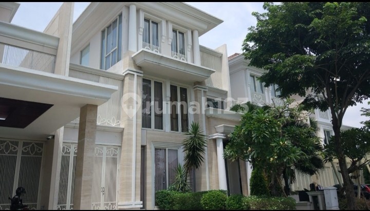 RUMAH MEWAH FULL FURNISHED W/PRIVATE LIFT PAKUWON INDAH RUMAH MEWAH FULL FURNISHED W/PRIVATE LIFT PAKUWON INDAH