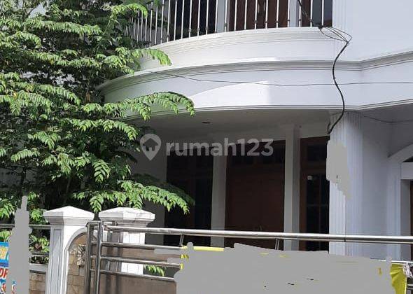 Dijual Rumah Bagus 2 Lantai Siap Huni Di Kebayoran Baru 1