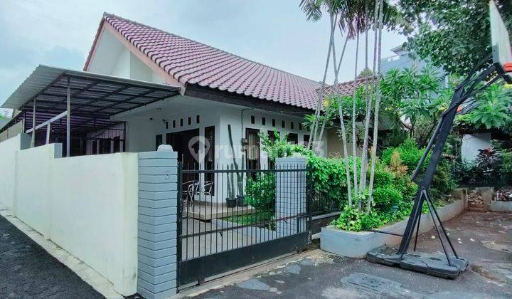 Rumah Secondary Terawat Asri Dan Rindang 1