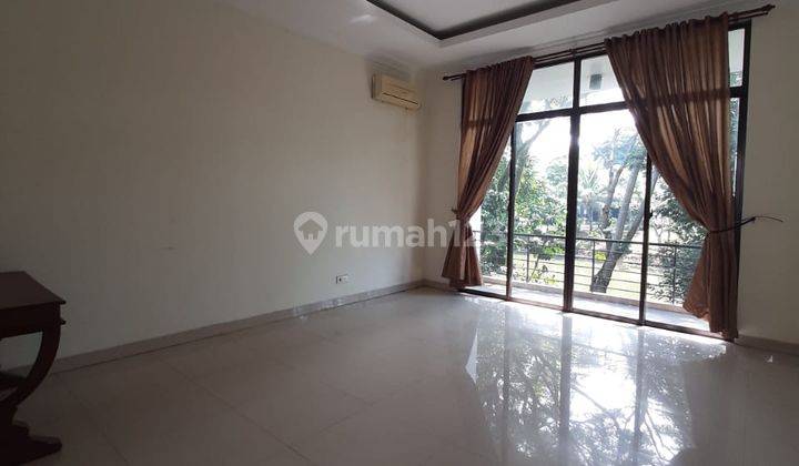 Rumah Mewah Greencove View Danau Halaman Luas 2