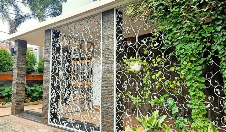 Dijual Rumah Hoek, Bagus, Nyaman di Griya Loka BSD 1