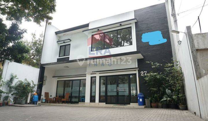 Guest House / Kost Exclusive Di  Sayap Burangrang 1