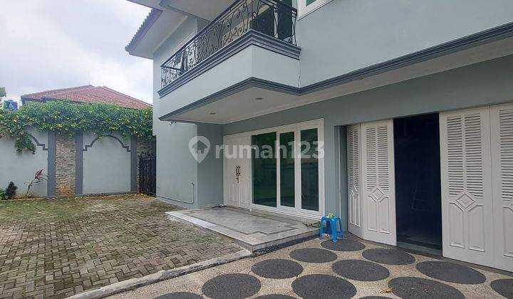 Rumah Siap Huni 2 Lantai Dalam Town House Dan Strategis Di Ampera, Kemang Area 2