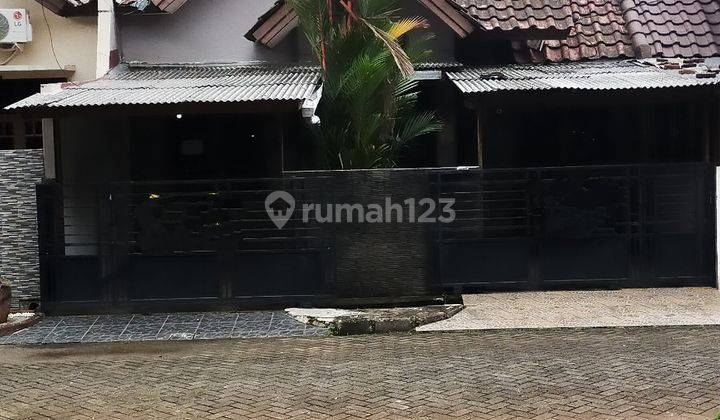 Rumah di Villa Melati Mas 1