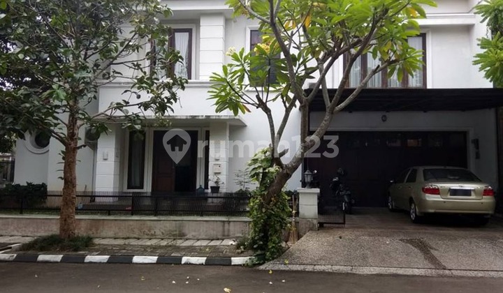 Rumah Siap huni bersih dan terawat lokasi strategis bintaro dengan akses mudah dijangkau