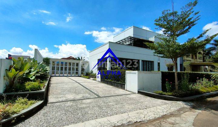 Dijual Rumah Lux di Komplek Elite Setiabudi 1