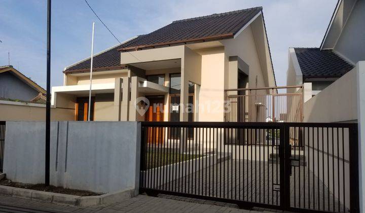 Rumah Baru Gegerkalong (Kodya Bandung) Harga Murah Tapi Mewah LT.134m2 2