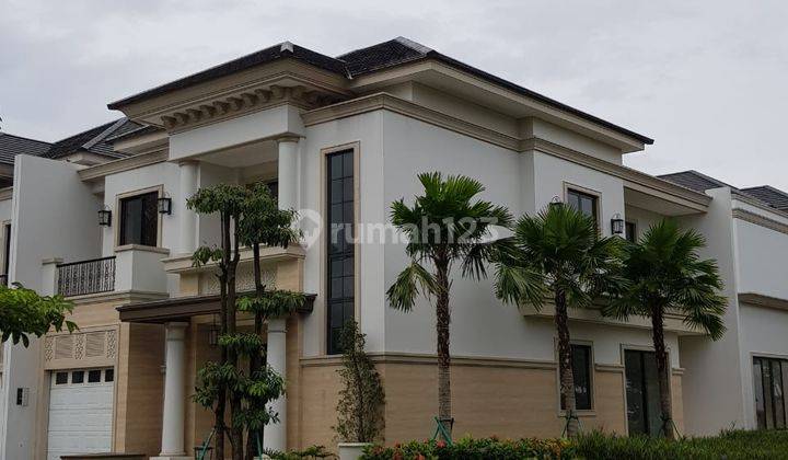 Rumah Hoek Jadeite Selatan-Timur sudah renov 7.3M 1