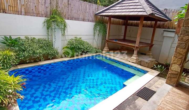 Attractive Villa Heading to Balangan Badung
