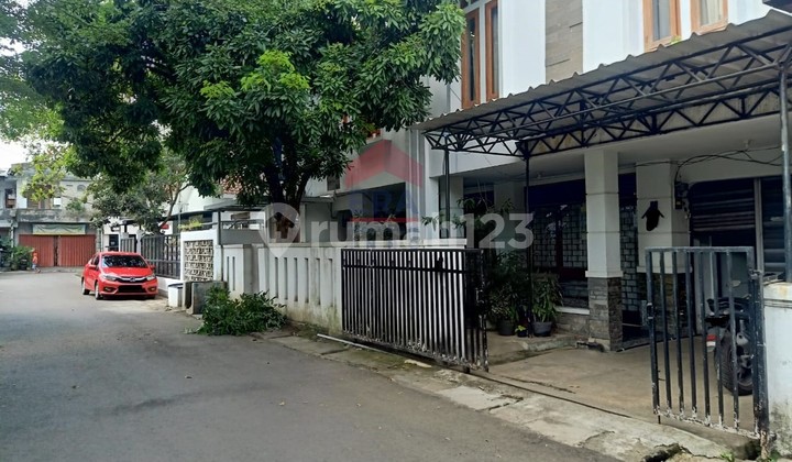 Rumah di lokasi premium strategis jln Anyer sayap Jakarta tengah kota Bandung