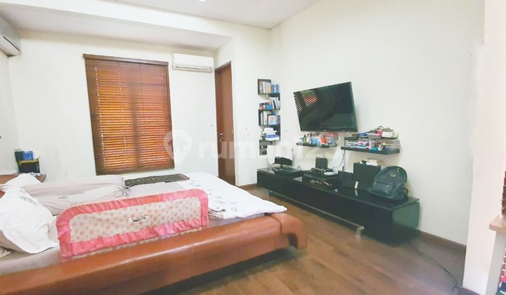 Rumah Siap Huni, Halaman Belakang Yg Luas di Puri Bintaro, Bintaro Jaya 2