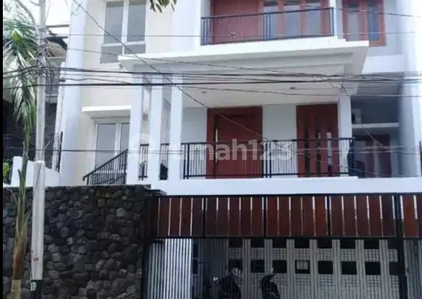 Di jual rumah pondok indah