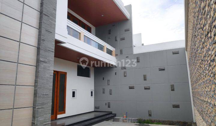 Rumah mewah full furnished di dataran tinggi kota semarang 2