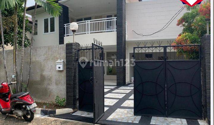 Rumah 2 Lantai Private Pool di Antasari Cilandak Jakarta Selatan 2