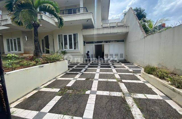 Rumah 2 Lantai Butuh Renovasi Unfurnished Sertifikat Hak Milik di Jalan Adyaksa IX, Jakarta Selatan 2