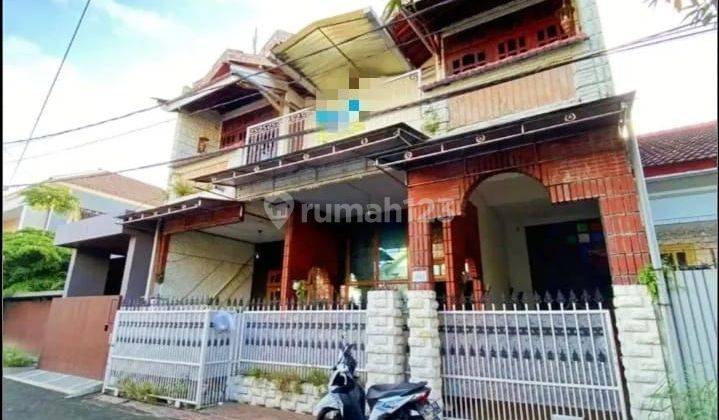 Rumah bagus kokoh dekat Suhat 2 lantai Full Furniture harga BU 1