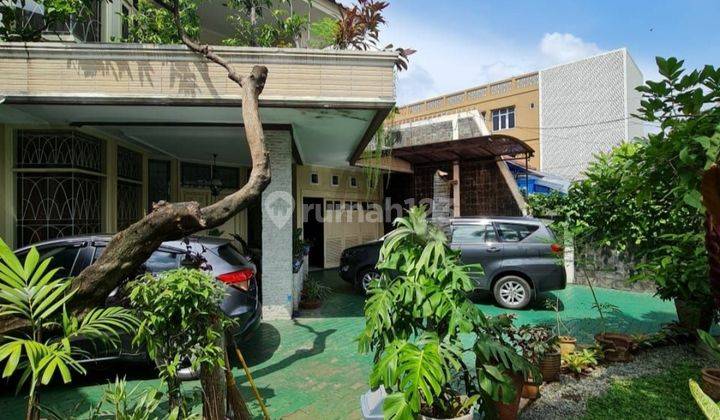 Rumah Mewah Dengan Swimming Pool Murah di Jakarta Selatan 2