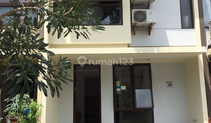 Rumah Baru Renov Di Dekat Graha Raya 1