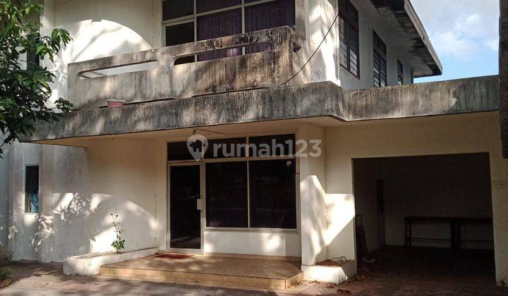 RUMAH TUA COCOK UNTUK KOMERSIAL 1