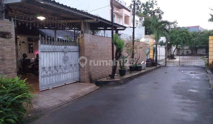 dijual rumah di pesanggrahan Jakarta selatan  1